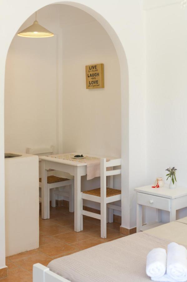 Alikí Dahlia Apartments And Studios المظهر الخارجي الصورة